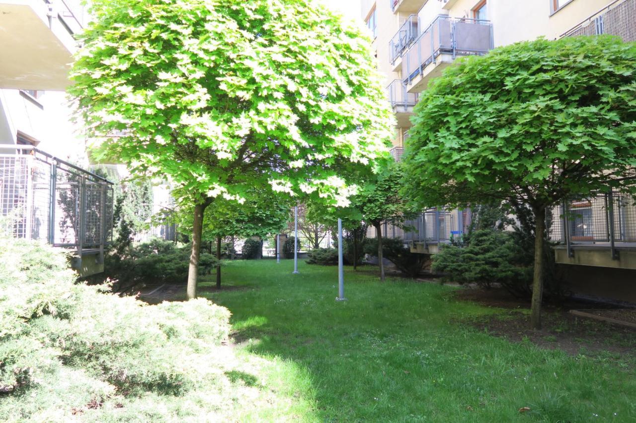 Apartament Geneva Warschau Buitenkant foto